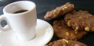 Cookies de Chocolate com Amendoim